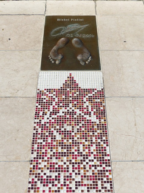 无疑让主场 无疑让主场